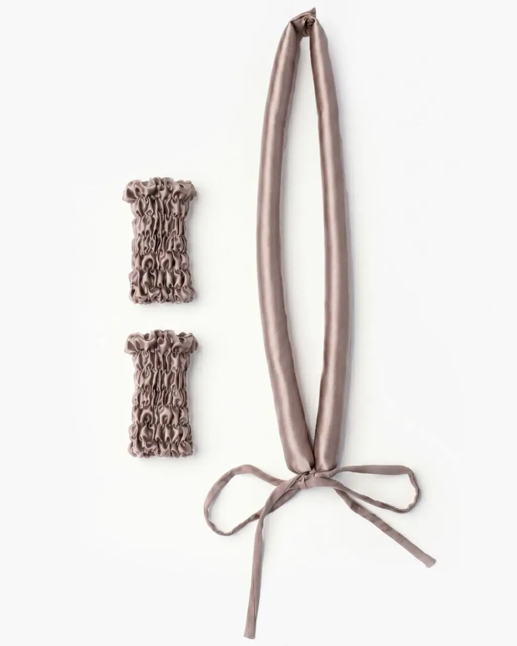 Jedwabny wałek do włosów – rose gold